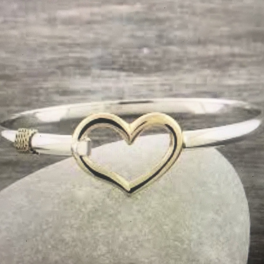 Heart hook cape cod bracelet